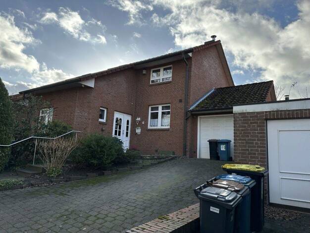 Doppelhaushälfte zum Kauf provisionsfrei 495.000 € 3,5 Zimmer 115 m² 406 m² Grundstück Beim Katerstieg 6 Trittau 22946