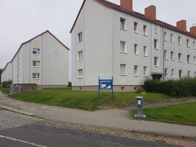 Wohnung zur Miete 397 € 3 Zimmer 66,1 m² 1. Geschoss frei ab sofort Welsleber Straße 9 Westerhüsen Magdeburg 39122