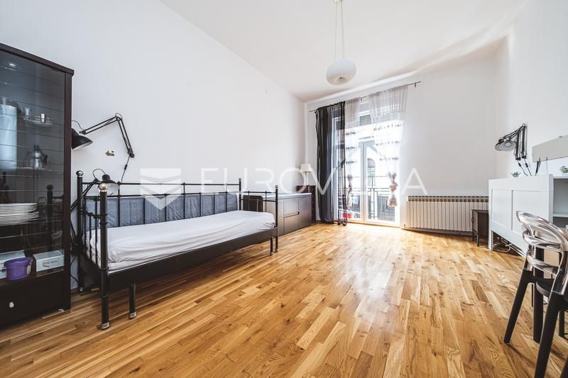 Wohnung zur Miete 900 € 1 Zimmer 60 m²<br/>Wohnfläche 3.<br/>Geschoss Donji grad 10000