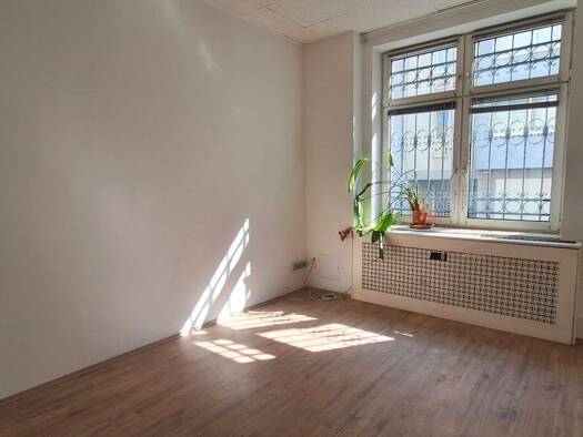 Büro zur Miete 900 € 3 Zimmer 72,3 m² Bürofläche Wien 1120