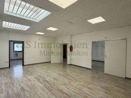 Bürogebäude zur Miete 1.630 € 6,5 Zimmer 135 m² Bürofläche Lampertheim Lampertheim 68623