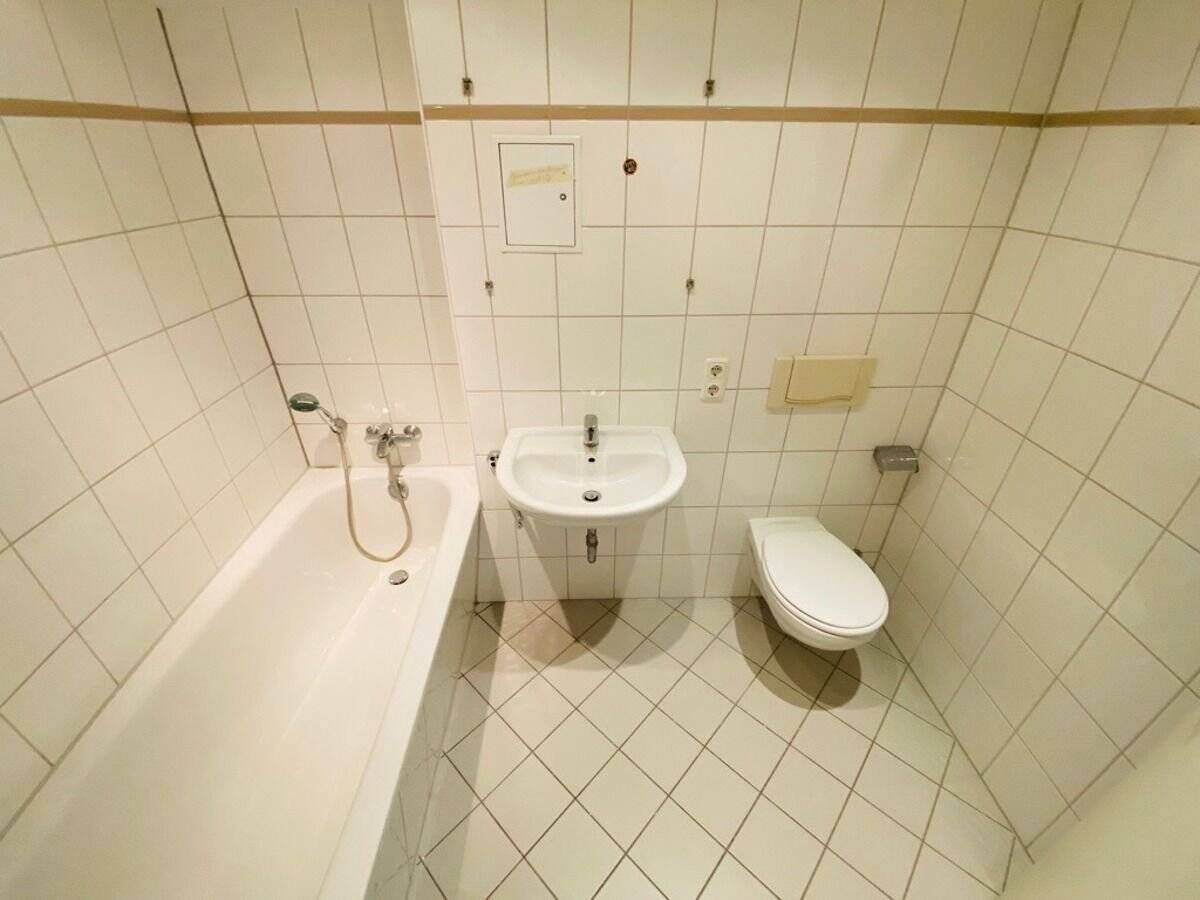 Property thumbnail 5