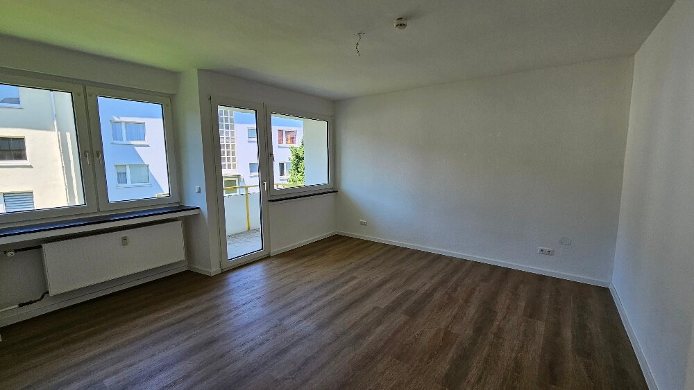 Wohnung zur Miete 499 € 2 Zimmer 57,1 m²<br/>Wohnfläche 1.<br/>Geschoss 01.10.2024<br/>Verfügbarkeit Hardenbergstr. 9 (Alt-) Siegen - Giersberg Siegen 57072