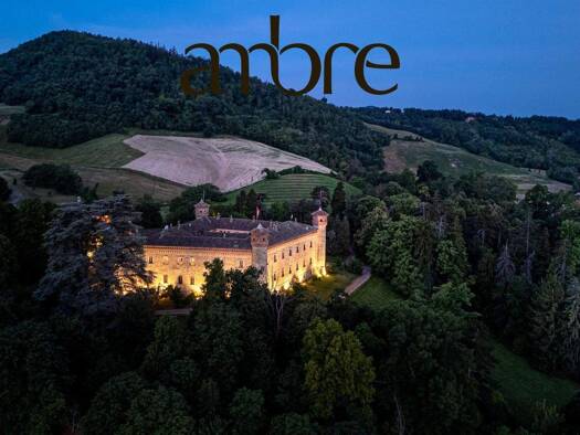 Herrenhaus zum Kauf 12.000.000 € 100 Zimmer 5.000 m² 75.000 m² Grundstück Piacenza Piacenza