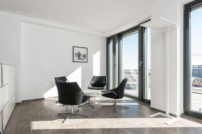 Bürofläche zur Miete 99 € 10 m²<br/>Bürofläche von 5 m² bis 10 m²<br/>Teilbarkeit Schönefeld Schönefeld 12529