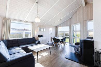 Einfamilienhaus zum Kauf 299.900 € 4 Zimmer 62 m² 394 m² Grundstück Friedrichskoog - Spitze 25718