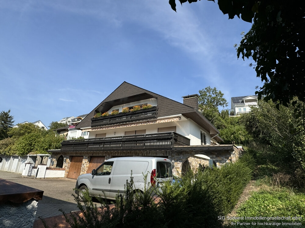 Mehrfamilienhaus zum Kauf 1.099.000 € 14 Zimmer 298,1 m²<br/>Wohnfläche 769 m²<br/>Grundstück Wöschbach Pfinztal - Wöschbach 76327