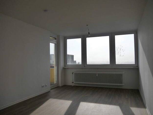 Wohnung zur Miete 996 € 3 Zimmer 86,3 m² 17. Geschoss frei ab 22.03.2026 Goethestr. 136 Bischofsheim Maintal 63477