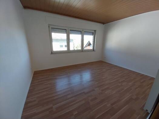 Wohnung zur Miete 790 € 4 Zimmer 95 m² Geschoss 1/3 frei ab sofort Gäßling 75 Ottweiler Ottweiler 66564