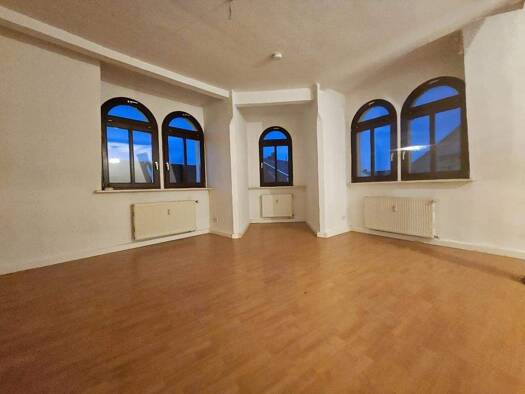 Wohnung zur Miete 370 € 2 Zimmer 67,3 m² 3. Geschoss Gabelentzstraße 2a Altenburg 04600