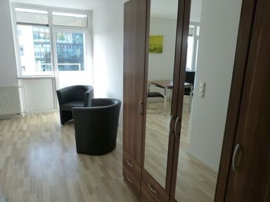 Studio zur Miete 480 € 1 Zimmer 33 m² 3. Geschoss frei ab sofort Stadtpark / Stadtgrenze 21 Fürth 90762