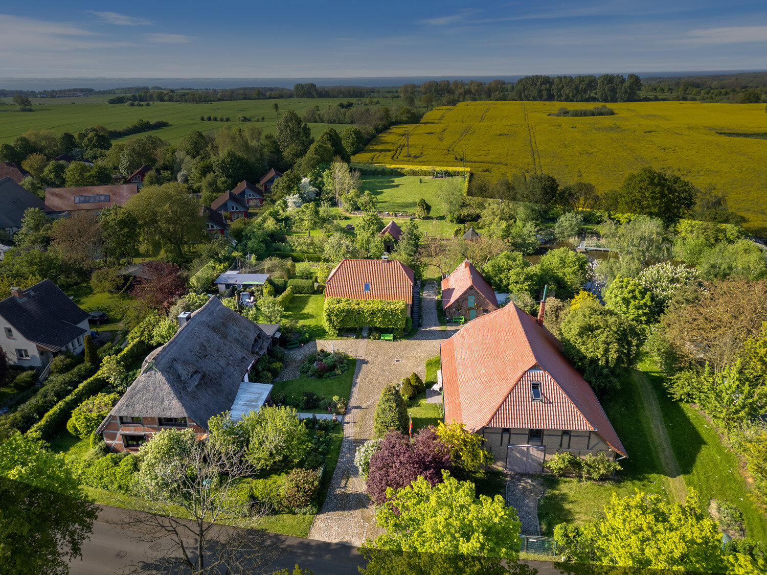 Einfamilienhaus zum Kauf 1.190.000 € 16 Zimmer 448 m²<br/>Wohnfläche 11.689 m²<br/>Grundstück Hohen Schönberg Hohen Schönberg 23948