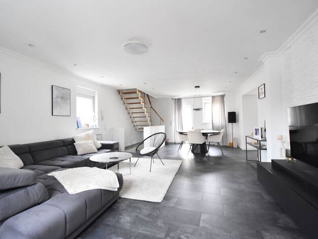 Einfamilienhaus zum Kauf 449.000 € 9 Zimmer 202 m² 220 m² Grundstück Sinsheim Sinsheim 74889
