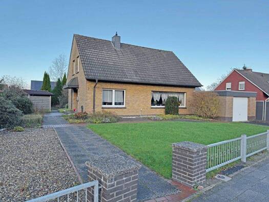 Einfamilienhaus zum Kauf 179.000 € 5 Zimmer 122 m² 677 m² Grundstück Schüttorf 48465