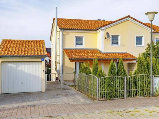 Doppelhaushälfte zum Kauf 525.000 € 4 Zimmer 116 m² 317 m² Grundstück frei ab 01.10.2026 Oberdolling Oberdolling 85129
