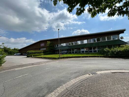 Lagerhalle zum Kauf 1.780.000 € 2.200 m² Lagerfläche Detmold 32758