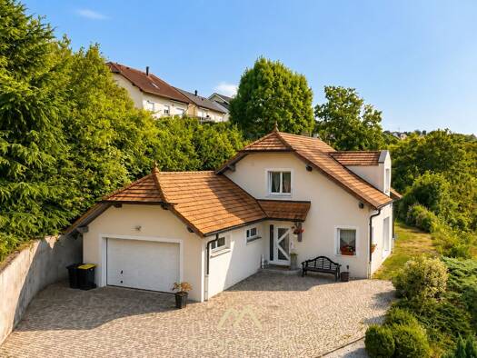 Einfamilienhaus zum Kauf 350.000 € 5 Zimmer 150 m² 4.000 m² Grundstück frei ab sofort Œting 57600