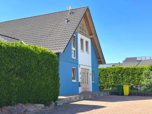 Einfamilienhaus zum Kauf 449.000 € 5,5 Zimmer 123 m² 747 m² Grundstück Tuningen 78609