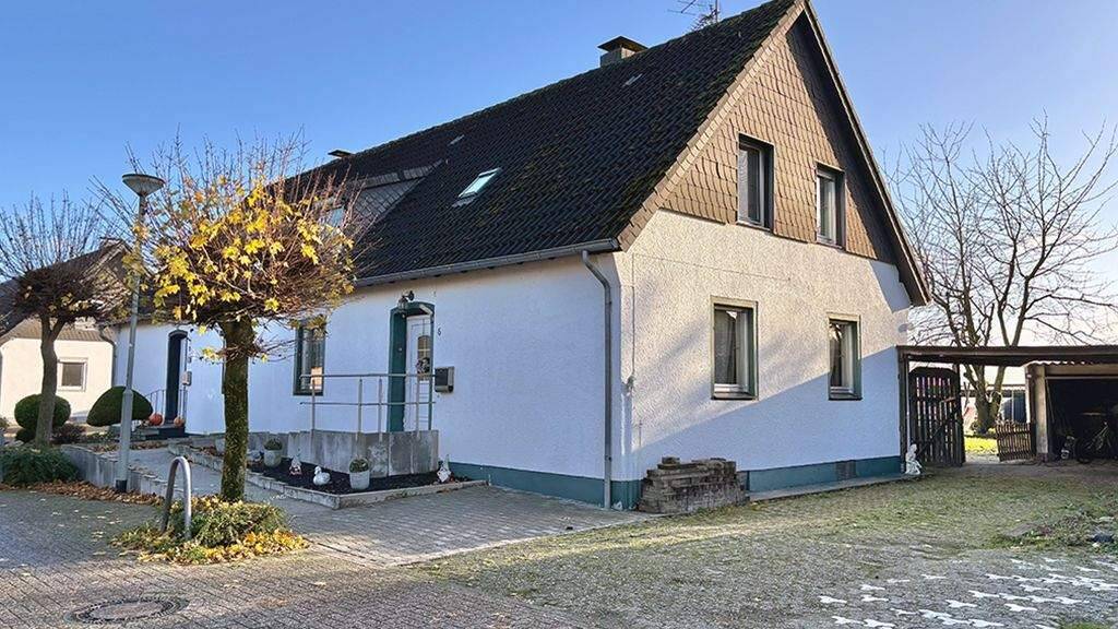 Einfamilienhaus zum Kauf 259.000 € 5 Zimmer 135 m² 974 m² Grundstück Praest Emmerich am Rhein 46446