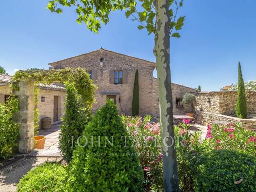 Einfamilienhaus zum Kauf 2.480.000 € 6 Zimmer 212 m² 30.108 m² Grundstück Gordes 84220
