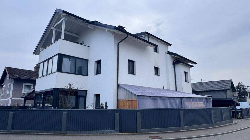Haus zum Kauf 12 Zimmer 285 m² 485 m² Grundstück Braunau am Inn 5280