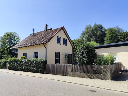 Einfamilienhaus zum Kauf provisionsfrei 375.000 € 4 Zimmer 106 m² 450 m² Grundstück Deining 92364