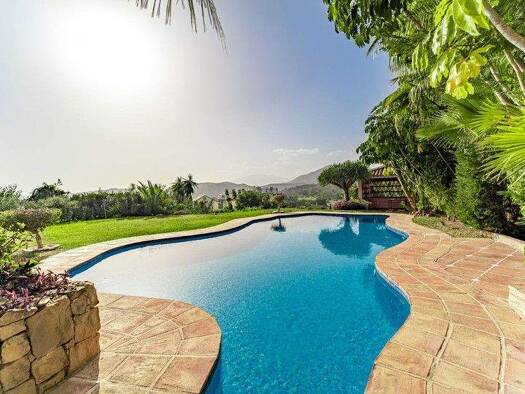 Einfamilienhaus zum Kauf 5.250.000 € 555 m² 2.143 m² Grundstück Benahavís 29679