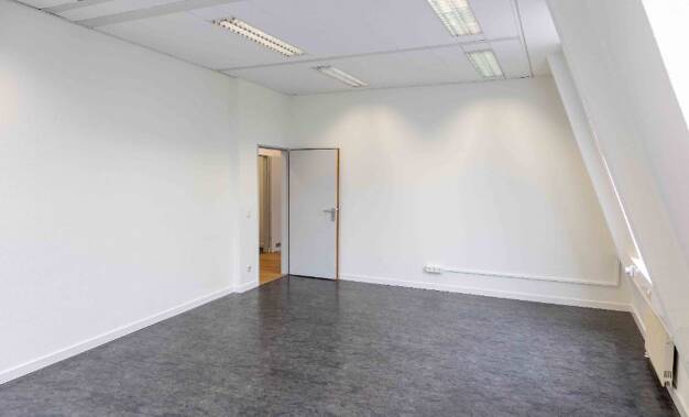 Bürofläche zur Miete provisionsfrei 800 € 32 m² Bürofläche Gürzenichstraße Altstadt - Nord Köln 50667