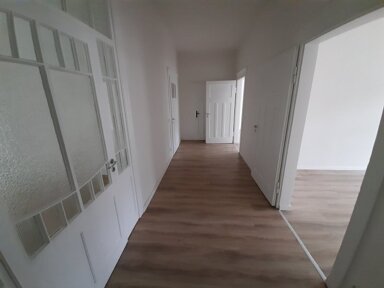 Wohnung zur Miete 688 € 5 Zimmer 114,9 m² frei ab sofort Zschochernstr. 32 Altstadt Gera 07545