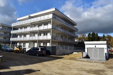 Wohnung zur Miete 700 € 3 Zimmer 97 m² frei ab sofort Holzgartenstraße Freising Freising 85354