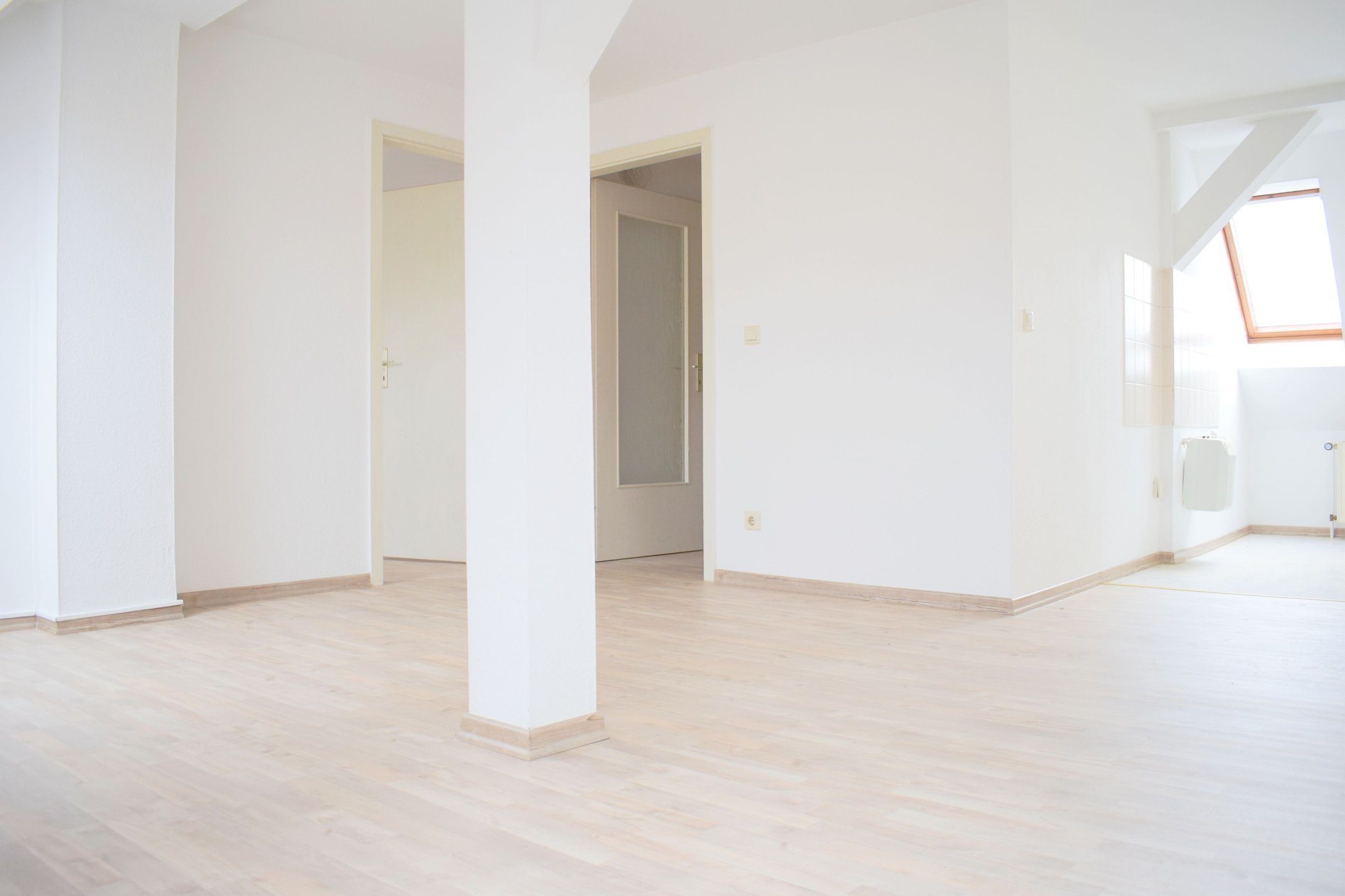 Wohnung zur Miete 325 € 3 Zimmer 52 m²<br/>Wohnfläche 3.<br/>Geschoss 01.10.2024<br/>Verfügbarkeit Köthen Köthen (Anhalt) 06366