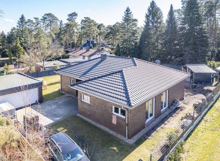Einfamilienhaus zum Kauf 1.090.000 € 4 Zimmer 160 m²<br/>Wohnfläche 1.152 m²<br/>Grundstück Maschen Seevetal 21220