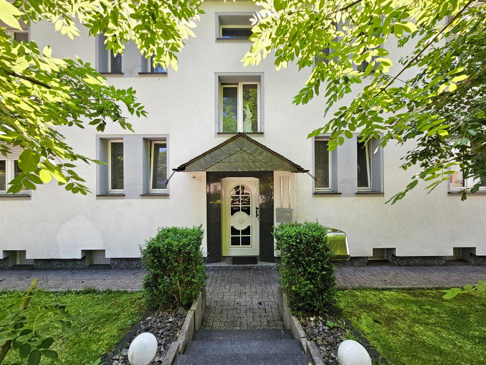 Mehrfamilienhaus zum Kauf 399.000 € 12 Zimmer 320 m²<br/>Wohnfläche 934 m²<br/>Grundstück Grünewald Lüdenscheid 58507