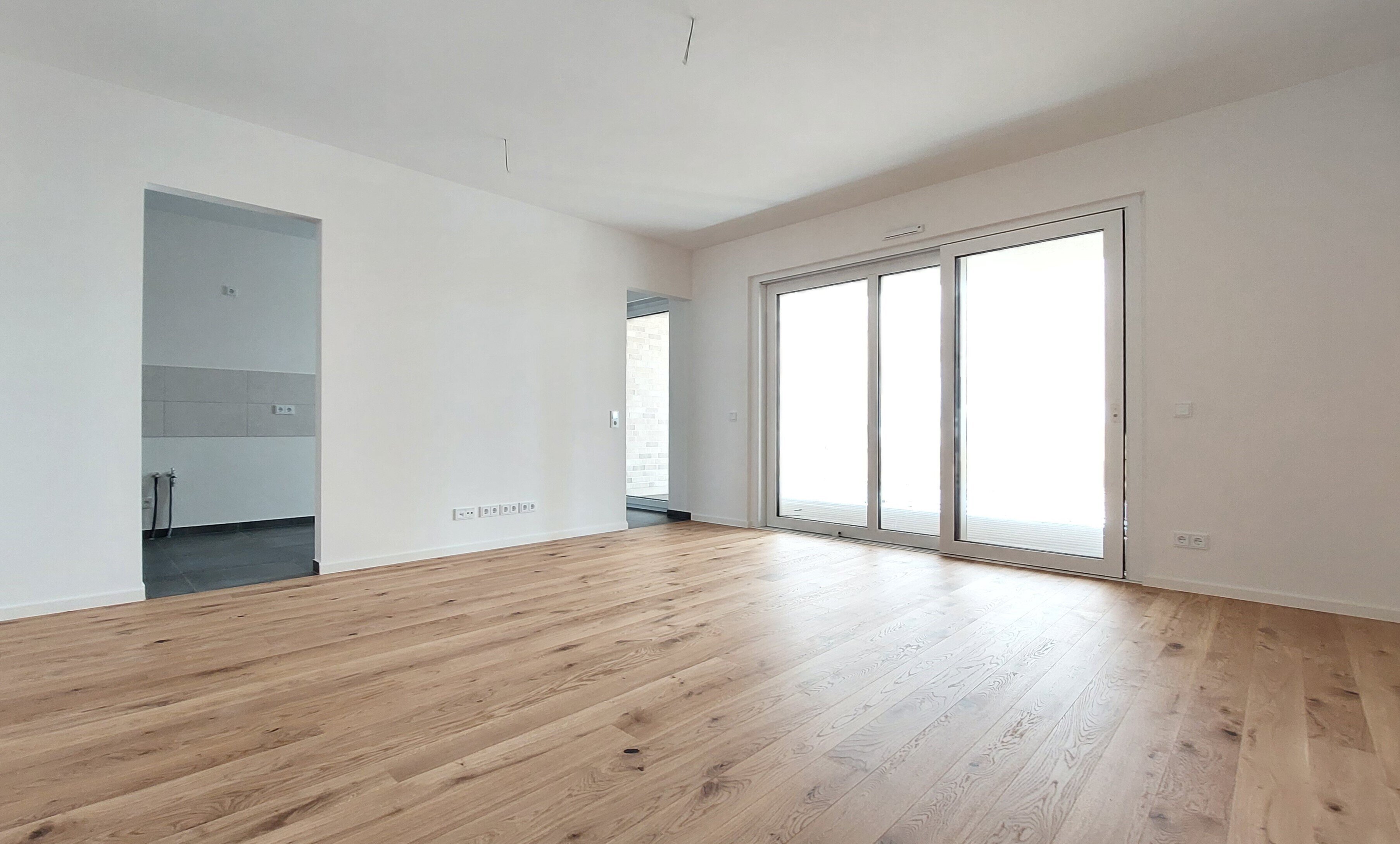 Wohnung zur Miete 1.885 € 4 Zimmer 111,1 m²<br/>Wohnfläche 3.<br/>Geschoss 01.02.2025<br/>Verfügbarkeit Leipziger Straße 27b Leipziger Vorstadt (Eisenbahnstr.) Dresden 01097