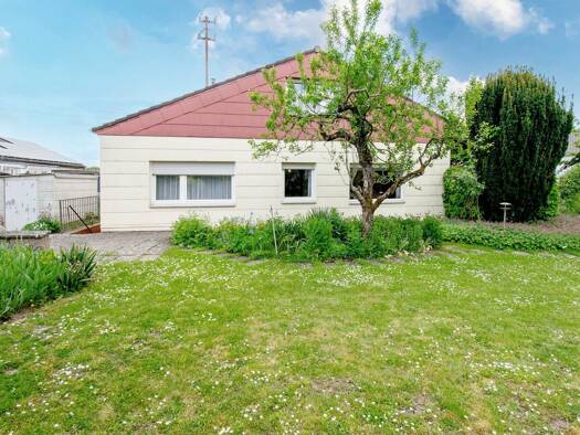 Doppelhaushälfte zum Kauf 399.000 € 6 Zimmer 109 m² 698 m² Grundstück Sersheim 74372