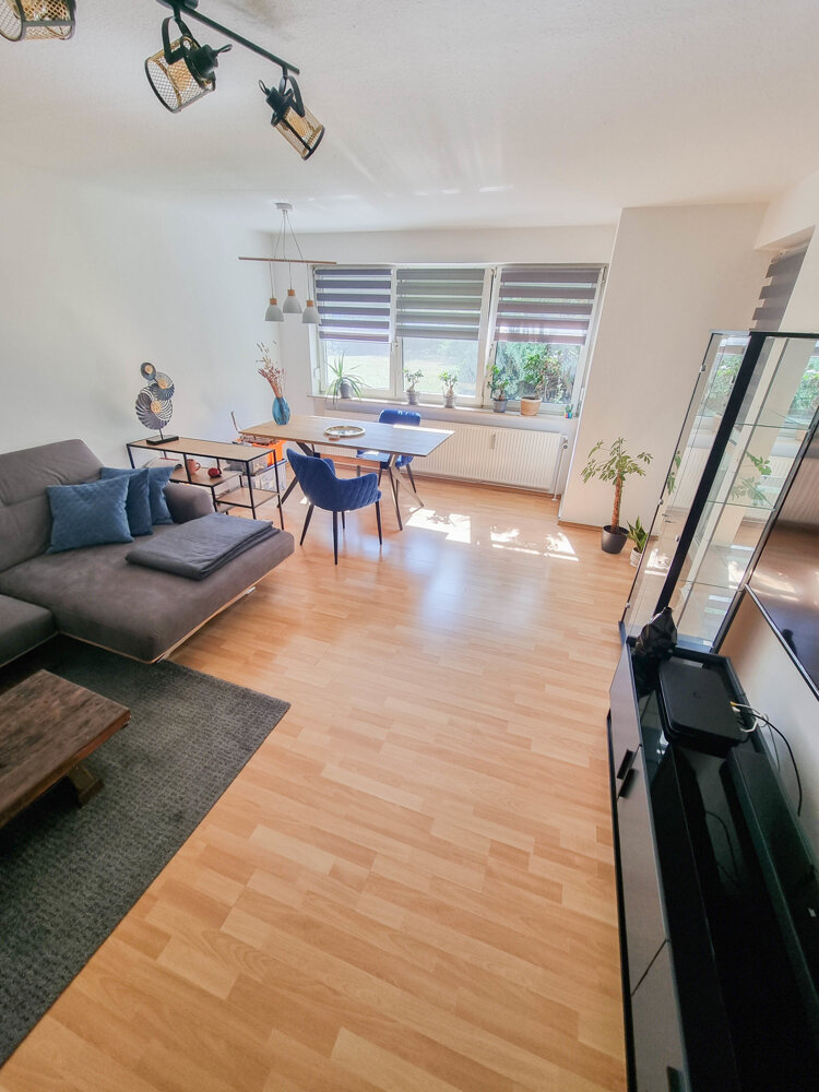 Wohnung zur Miete 530 € 2 Zimmer 74 m²<br/>Wohnfläche 01.11.2024<br/>Verfügbarkeit Dörfles-Esbach 96487