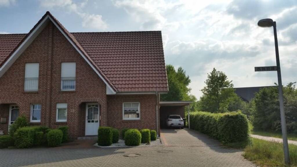 Doppelhaushälfte zur Miete 1.250 € 6 Zimmer 147 m² 374 m² Grundstück frei ab sofort Wespenweg Gauerbach Lingen (Ems) 49811