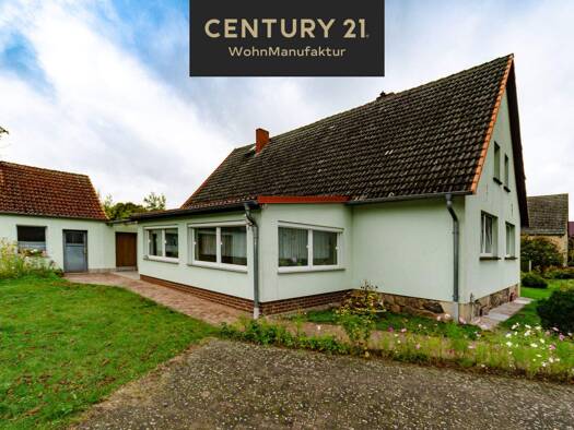 Bauernhaus zum Kauf 279.000 € 5 Zimmer 139 m² 4.995 m² Grundstück frei ab sofort Häsen Löwenberger Land OT Häsen 16775