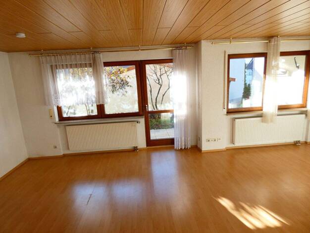 Wohnung zum Kauf 249.000 € 3 Zimmer 82 m² 3 Geschosse frei ab sofort Nenningen Lauterstein 73111