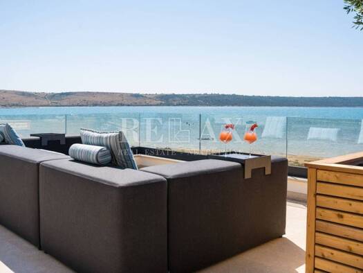 Haus zum Kauf 3.250.000 € 5 Zimmer 316 m² Ljubac, Razanac Ražanac