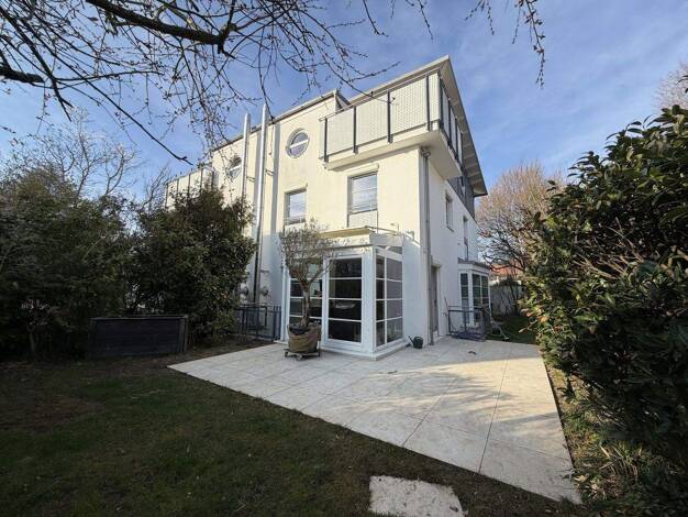 Doppelhaushälfte zur Miete 3.500 € 6 Zimmer 180 m² 370 m² Grundstück frei ab 01.05.2026 Gräfelfing 82166