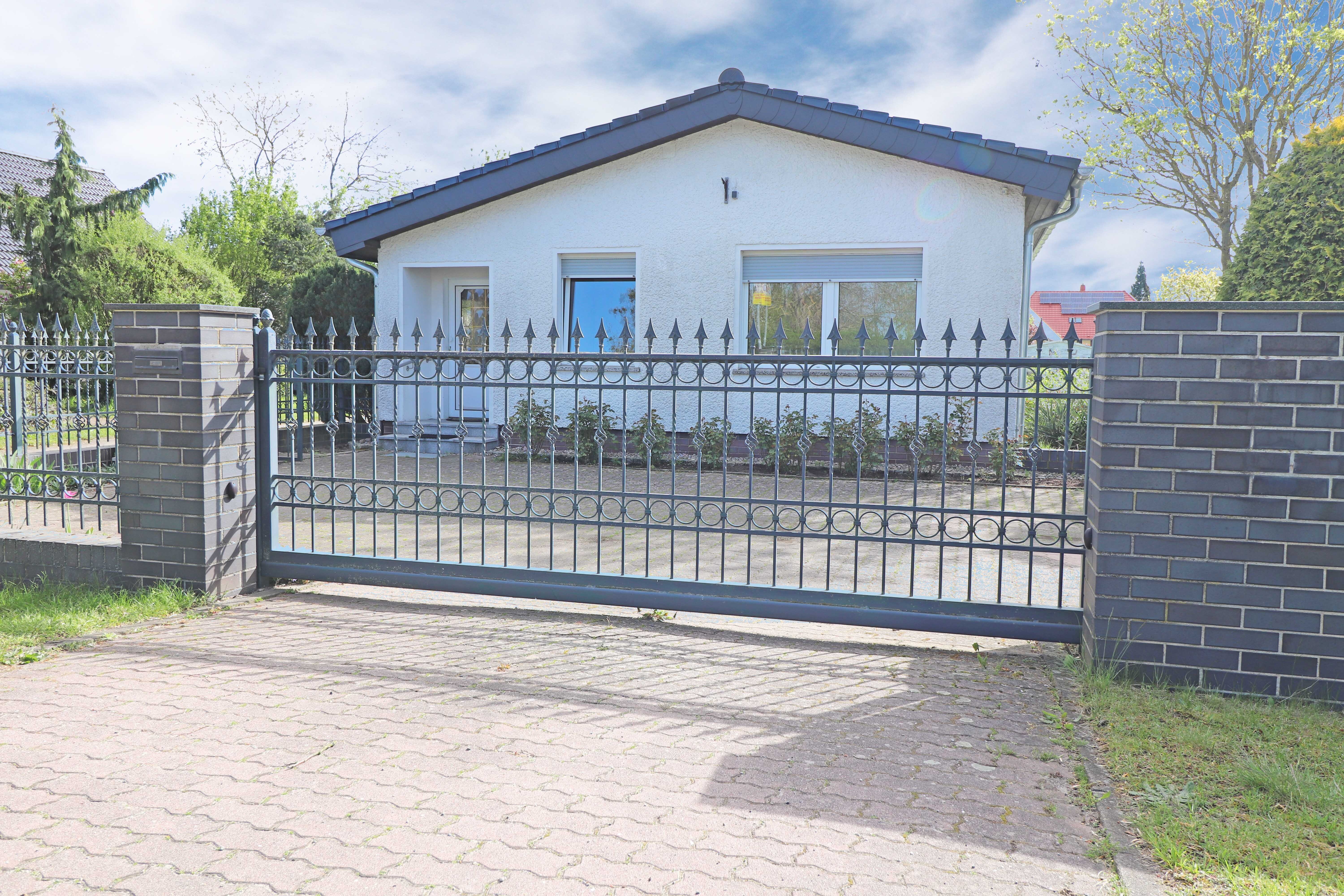 Einfamilienhaus zum Kauf provisionsfrei 399.000 € 4 Zimmer 75 m²<br/>Wohnfläche 450 m²<br/>Grundstück ab sofort<br/>Verfügbarkeit Bärenklau Oberkrämer 16727