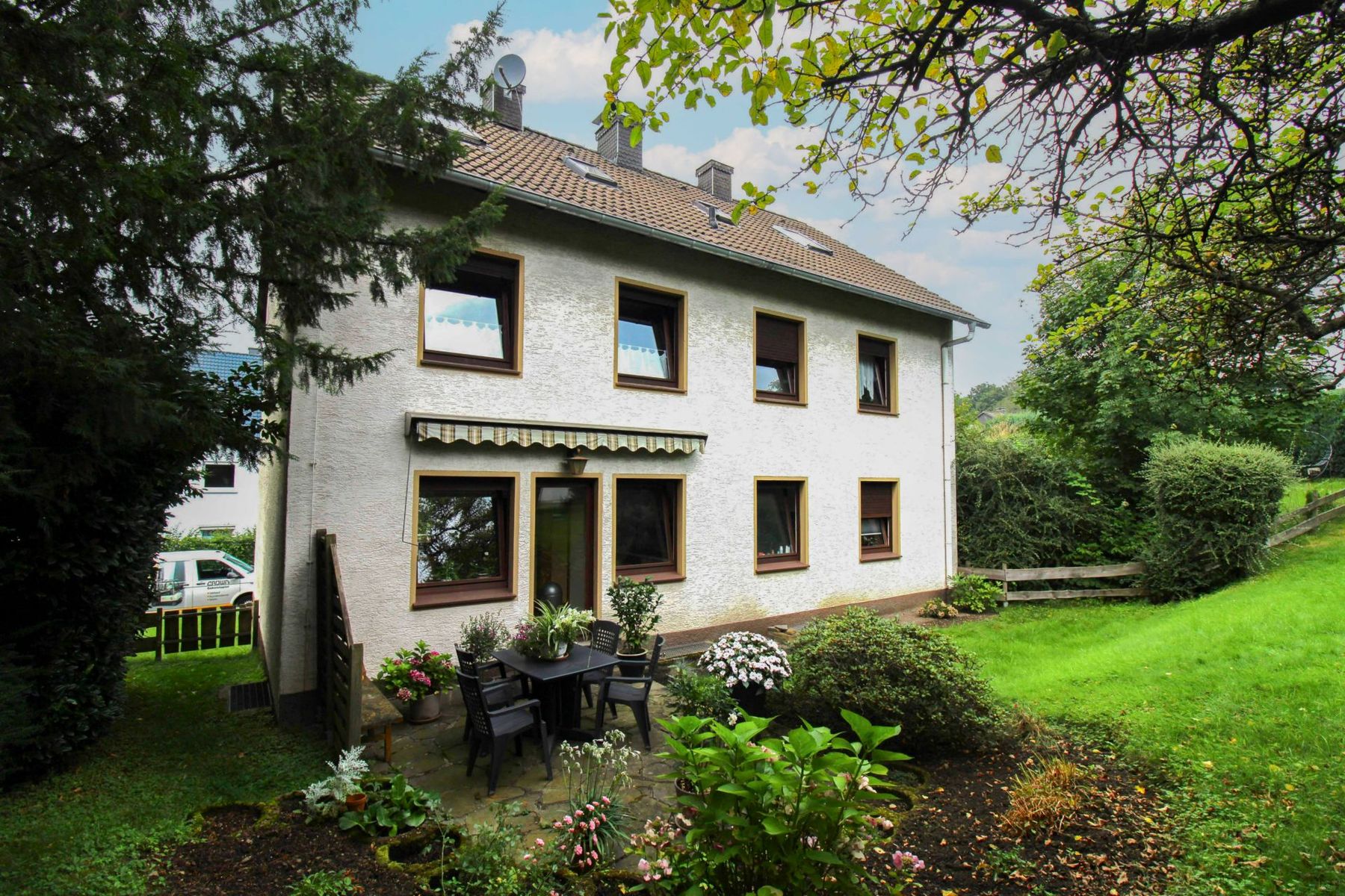 Mehrfamilienhaus zum Kauf 359.000 € 6 Zimmer 144,5 m²<br/>Wohnfläche 1.089,1 m²<br/>Grundstück Voerde Ennepetal 58256