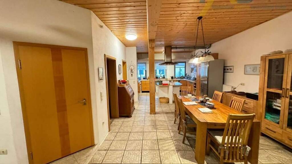 Mehrfamilienhaus zum Kauf 399.000 € 10 Zimmer 239 m² 268 m² Grundstück Ansbach 91522