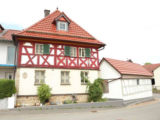 Haus zum Kauf 1.690.000 € 9 Zimmer 484 m² 782 m² Grundstück Abersfeld Schonungen 97453