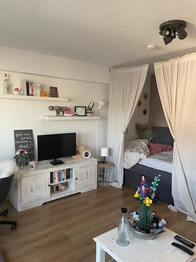 Wohnung zur Miete 550 € 1 Zimmer 42 m² 1. Geschoss frei ab 01.04.2025 Fährstraße 4 Randersacker Randersacker 97236