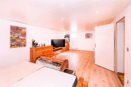 Property thumbnail 11