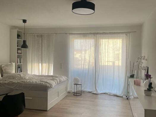 Studio zur Miete 700 € 1 Zimmer 41 m² 1. Geschoss frei ab 01.10.2026 Lorenz-Krapp-Straße 2 Bamberg 96053