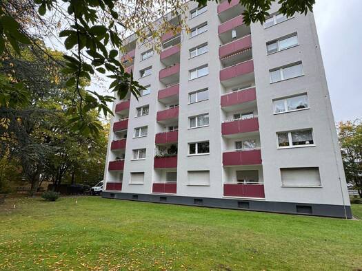 Wohnung zur Miete 450 € 2 Zimmer 67 m² 5. Geschoss frei ab sofort Gubener Str. 2 Gartenstadt Krefeld 47829