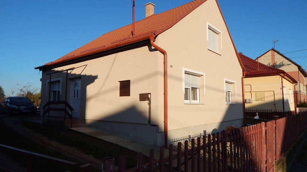 Einfamilienhaus zum Kauf 77.500 € 2 Zimmer 80 m² 1.537 m² Grundstück Nagybajom 7561